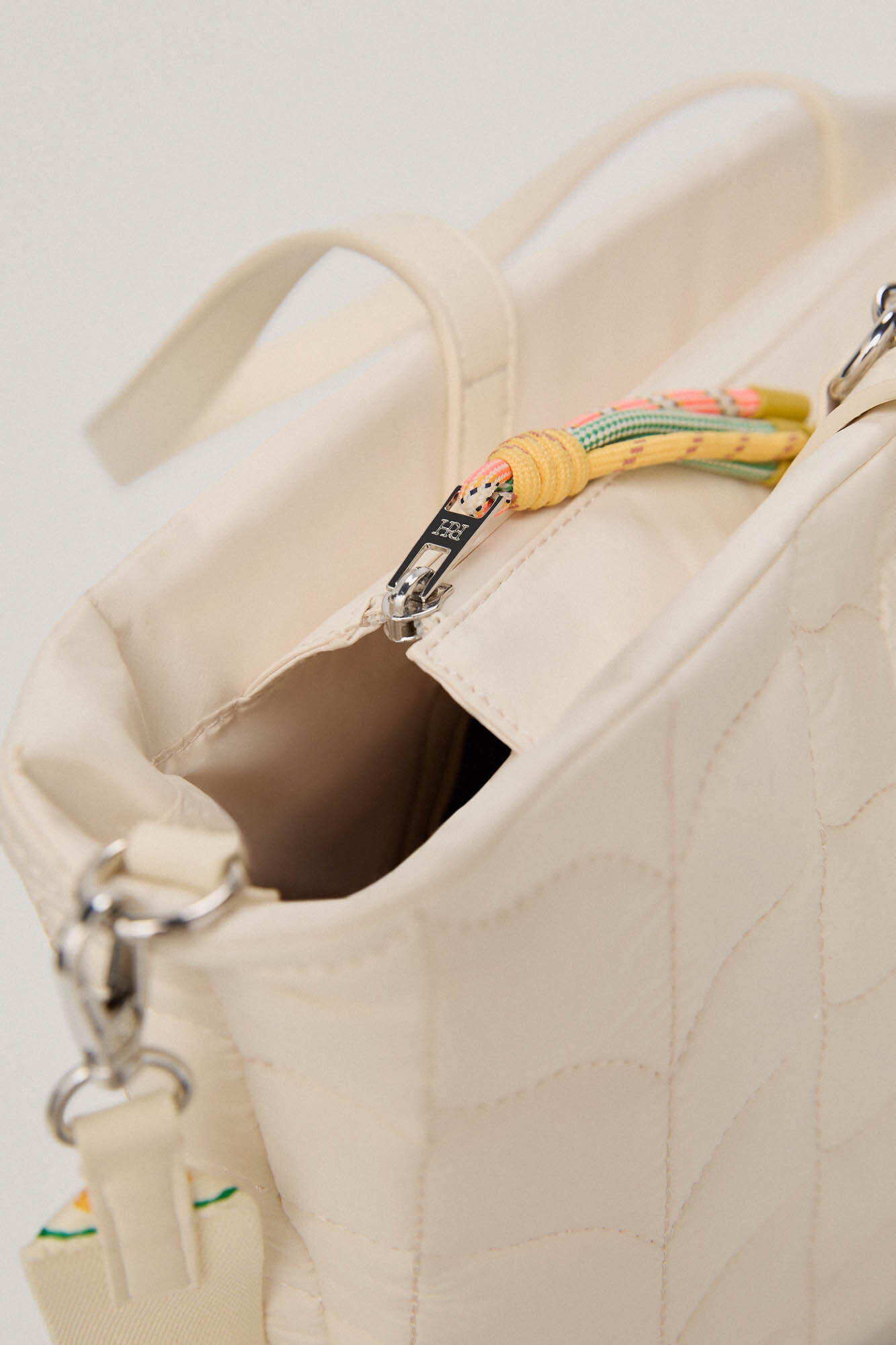 Sacola de compras acolchoada em nylon - Bege