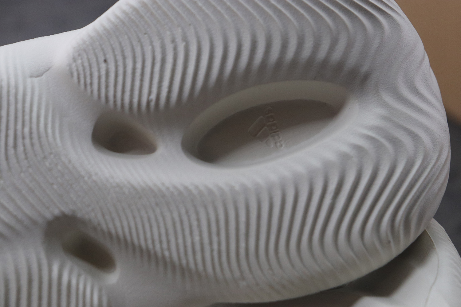 adidas Yeezy Foam RNNR Sand (One Size Smaller!!)