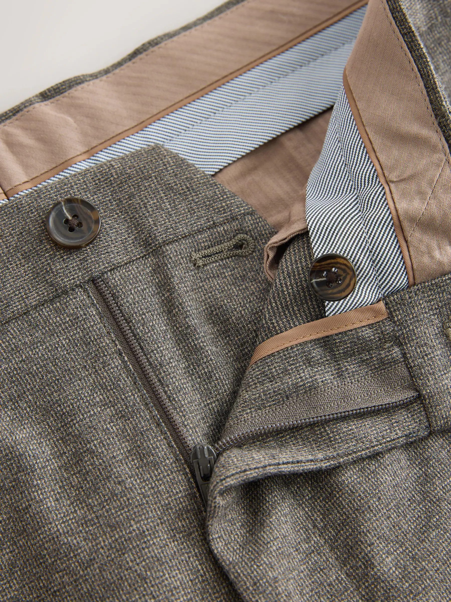 Neutraal - Regular Tapered Fit Smart Textured Soft Touch Trousers