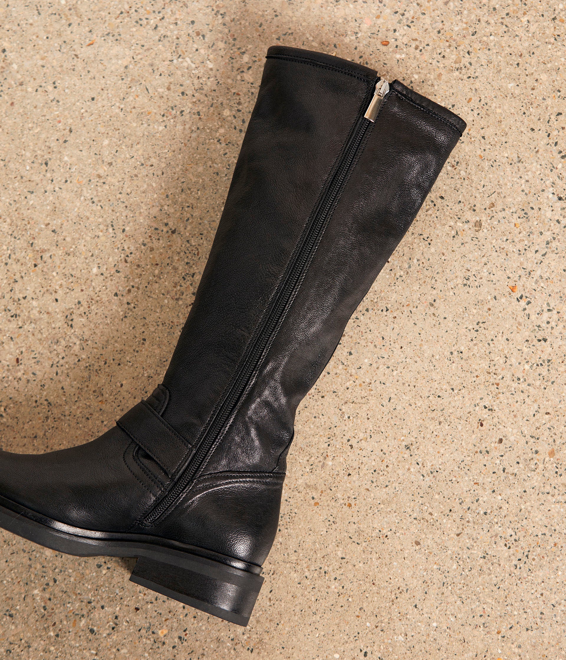 Bottes cuir noir Izia