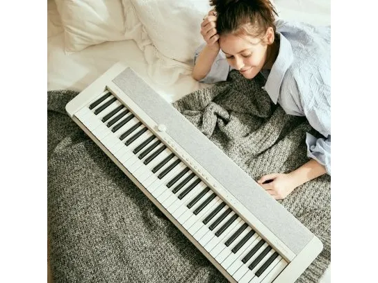 Casio CT-S1, Digital synthesizer, Hvid, Vekselstrøm, Batteri, AA, 4,5 kg