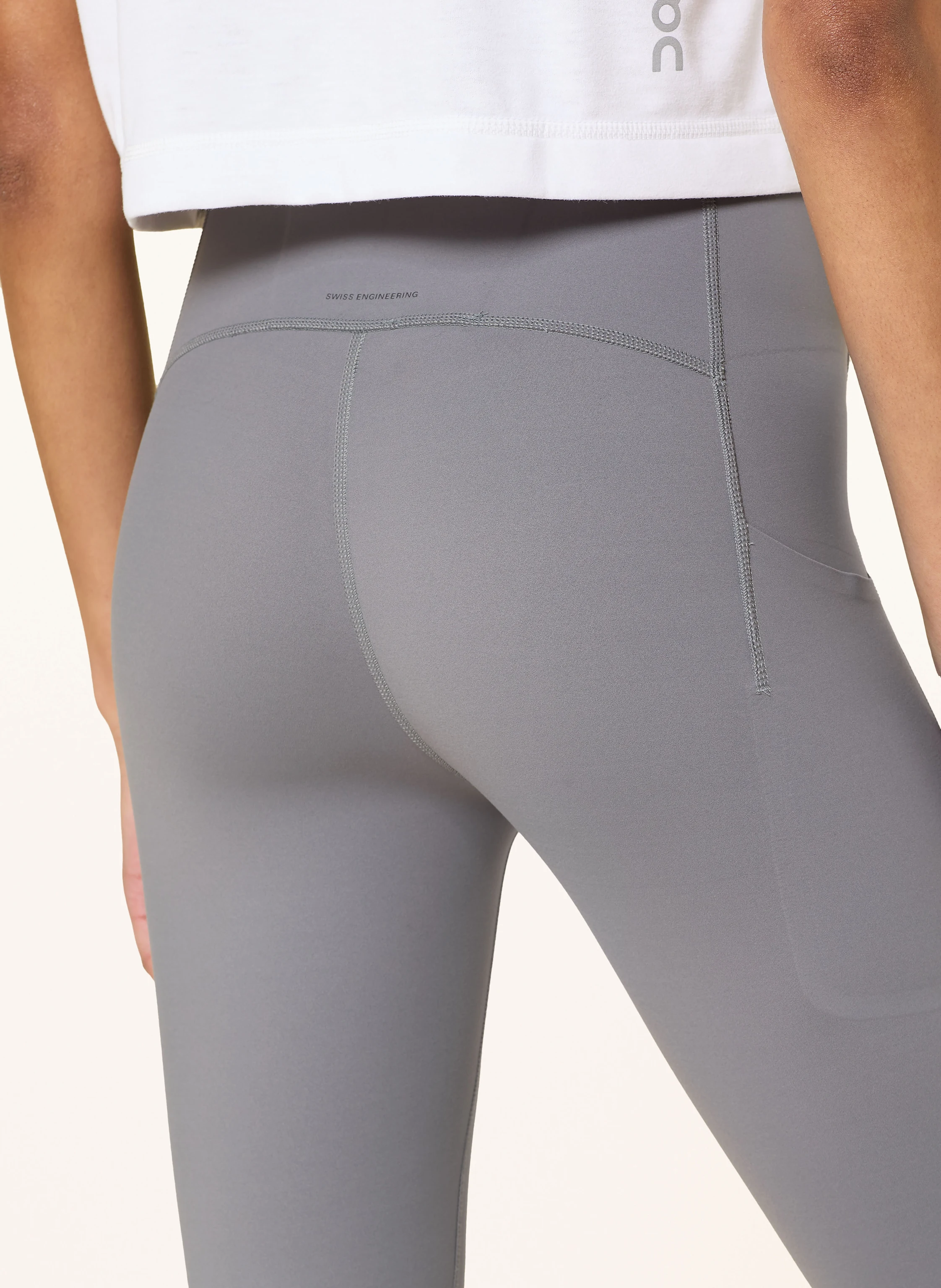 On Tights STUDIO