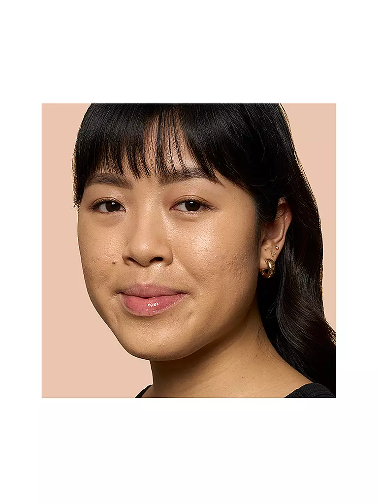 BOBBI BROWN Skin Long Wear Weightless Foundation (W 048 Golden Beige) camel