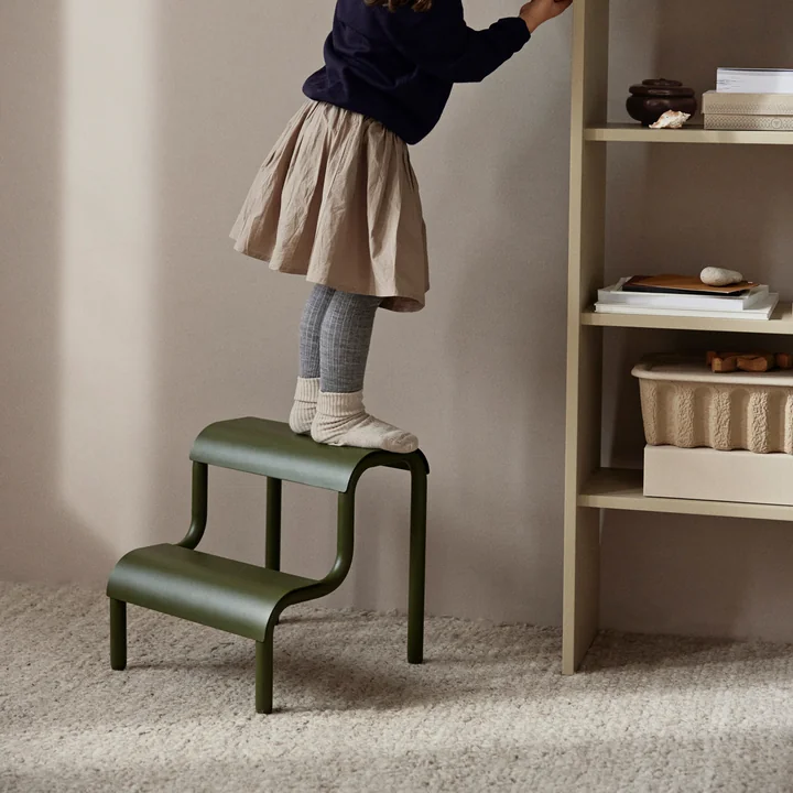Ferm Living - Up Step Multifunktionaler Hocker, forest green