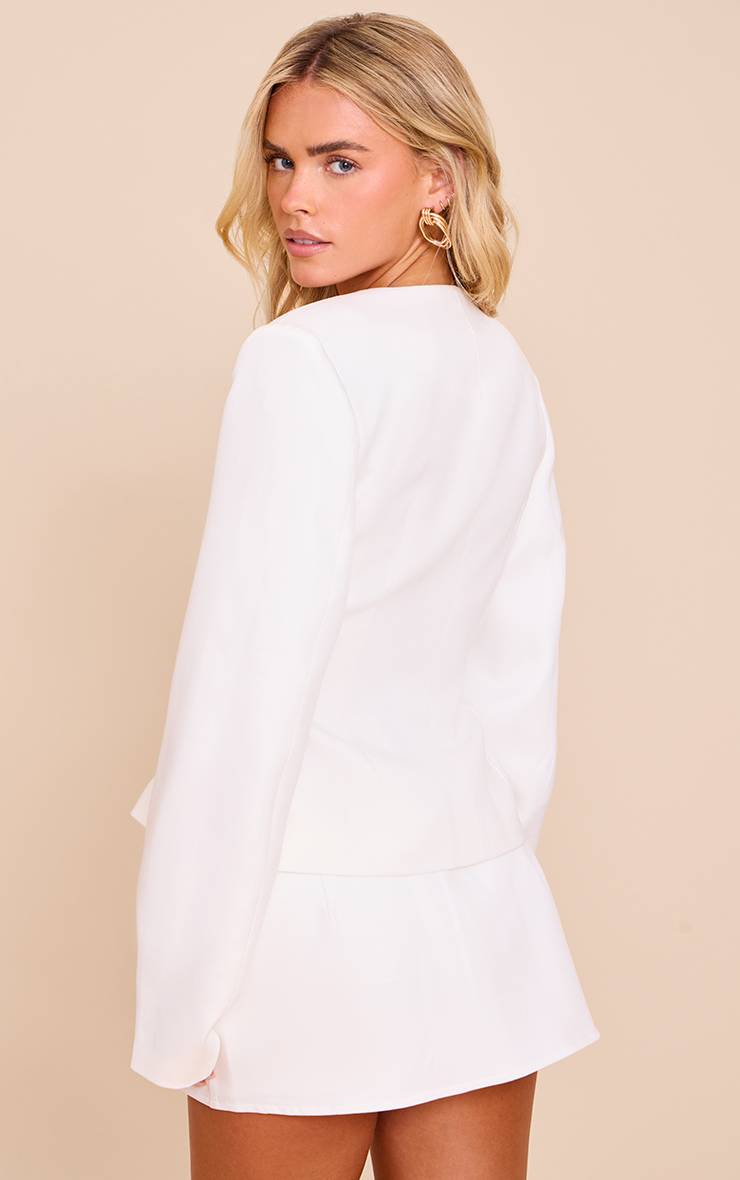 Blanc Blazer Petite À Taille Cintrée Et Manches Cocon Avec Boutonnage