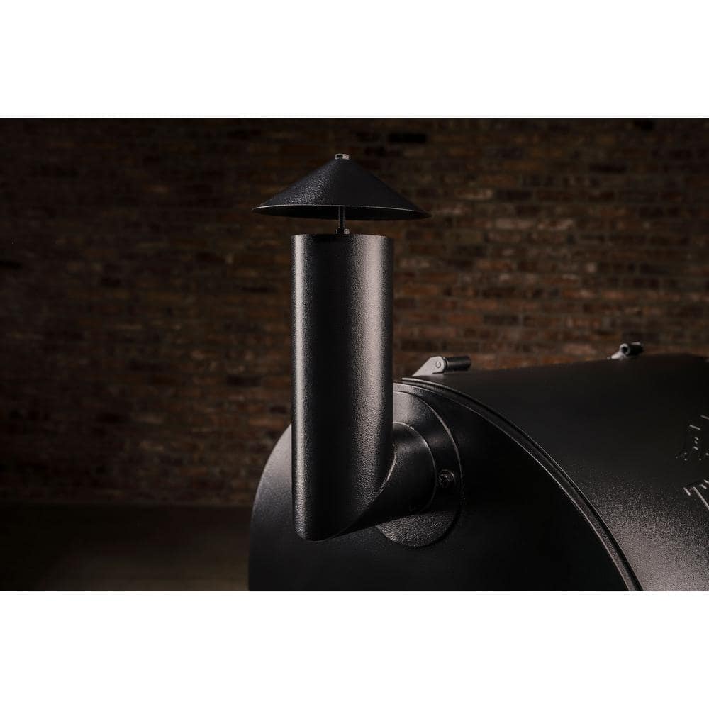 Pro 575 Wifi Pellet Grill and Smoker in Black