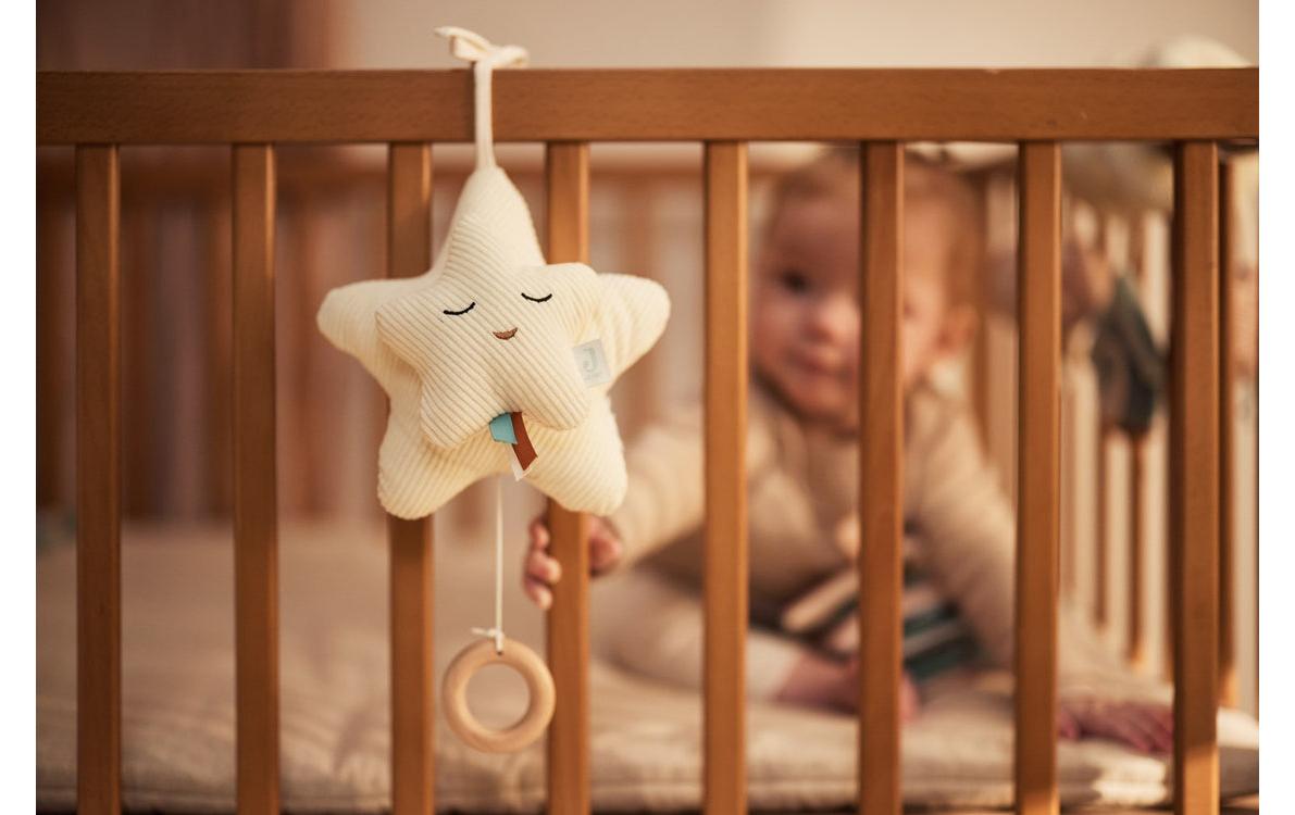 Spieluhr Star IvorySüsse Spieluhr für das Kinderbett oder Laufgitter