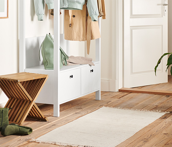 Hocker mit Klappfunktion