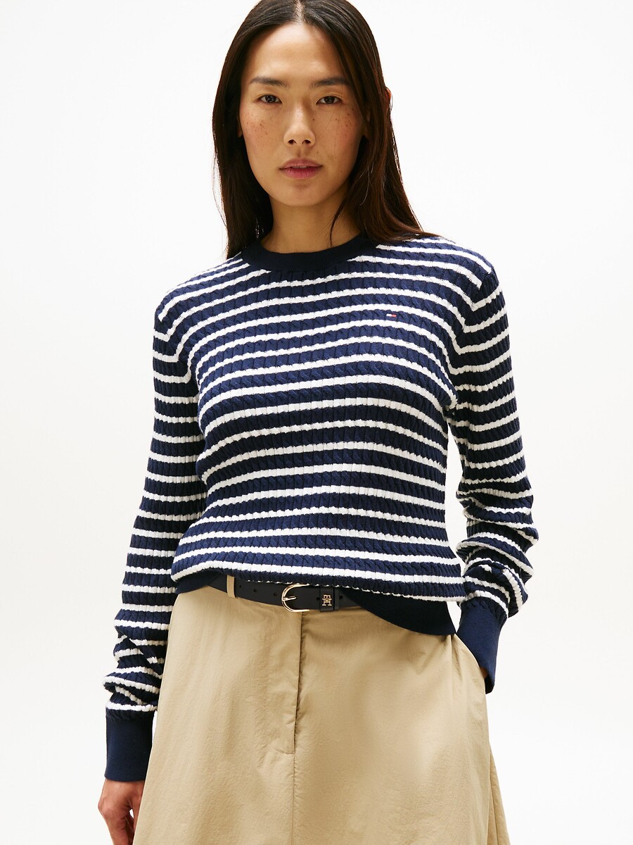 TOMMY HILFIGER<br>Suéter listrado de gola redonda em tricô trançado