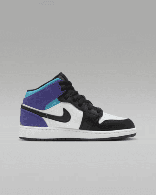 Air Jordan 1 Mid Older Kids' Shoes