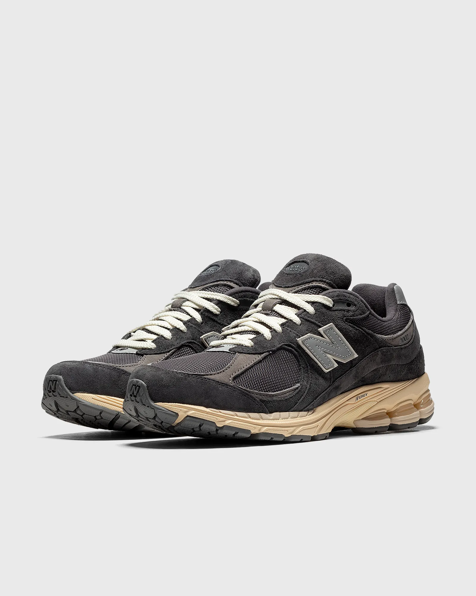 New Balance M2002RV1