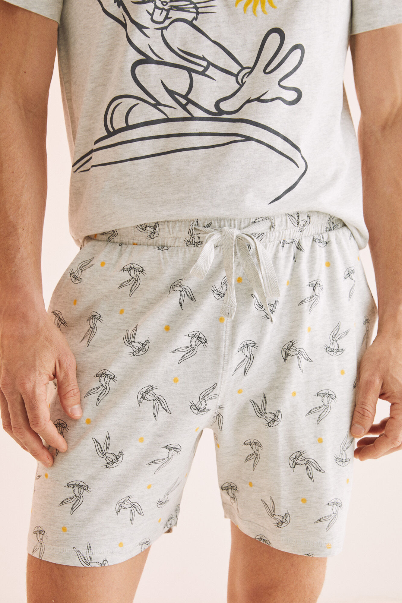 Pijama curto masculino 100% algodão com estampa do Pernalonga - cinza