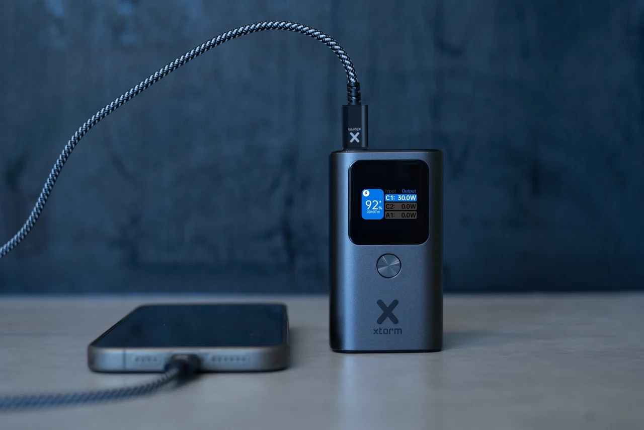 (30W) 10000mAh Nova Mini USB A / 2x USB C Powerbank Fast Charge Ladegerät (XNP100) - Grau