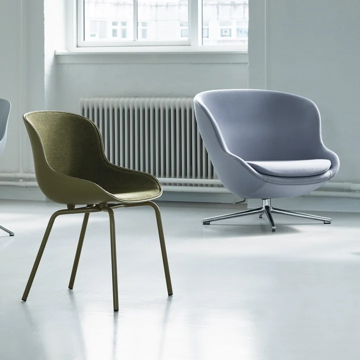 Normann Copenhagen - Hyg Lounge-Sessel mit Drehgestell, Aluminium / hellgrau (Main Line Flax MLF20)
