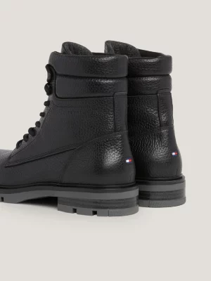 Botas de cano médio em couro com forro quente
