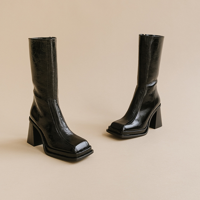 Bottes à talons, plateformes et bouts ca...  en cuir brillant noir