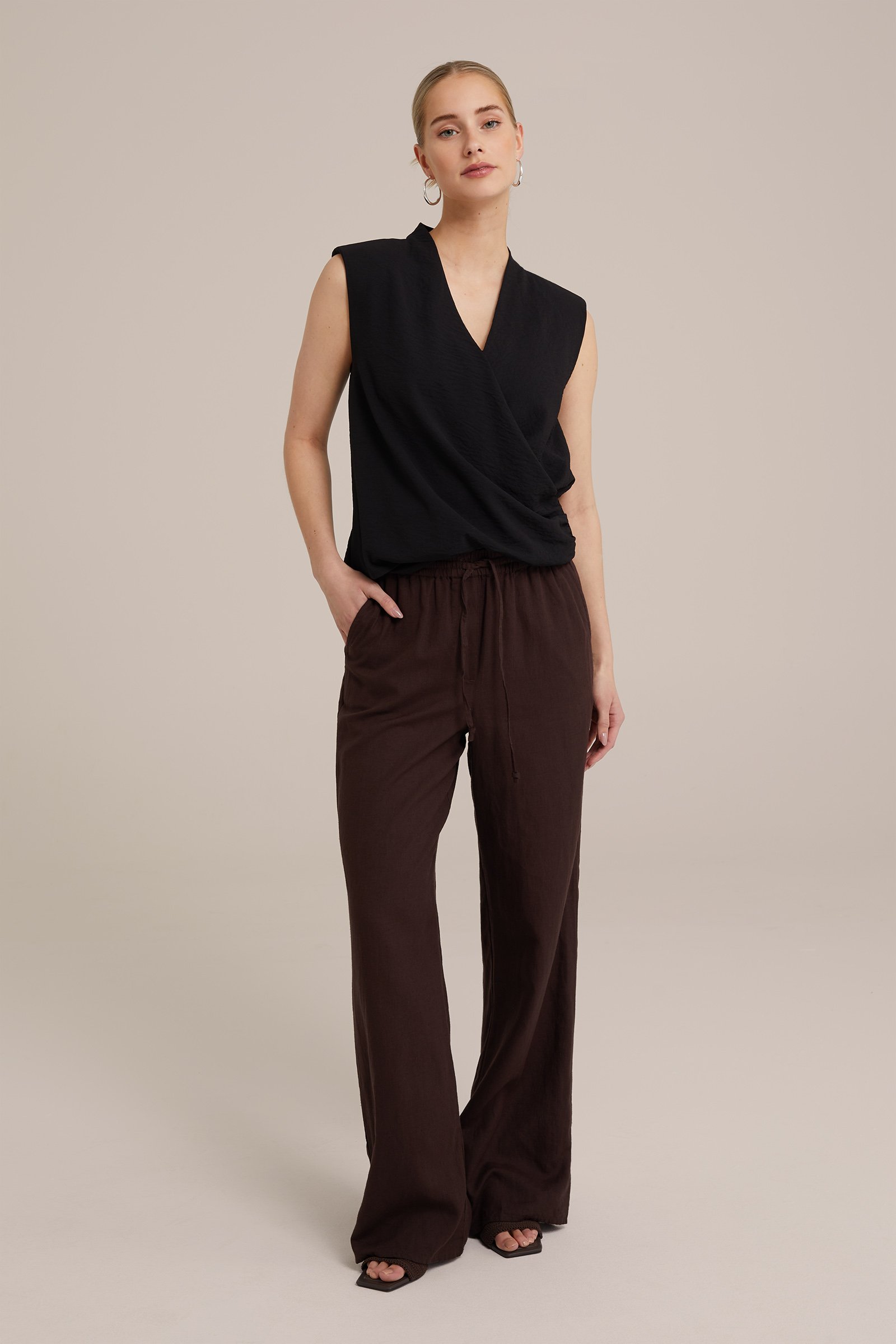 overslagtop WE Fashion Zwart