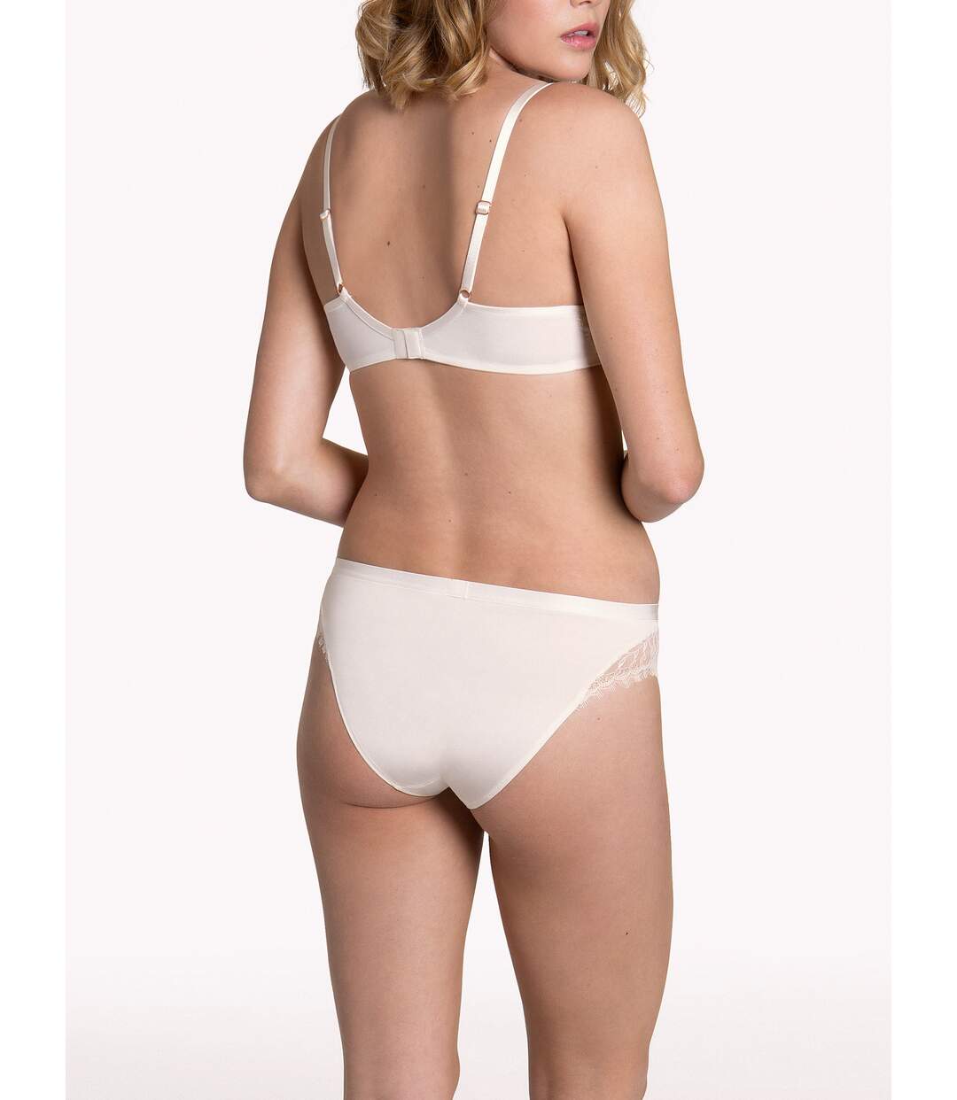 Soutien-gorge préformé Rose mariage ivoire bonnets F Lisca