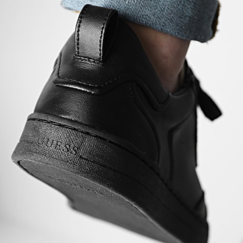 Baskets FM5CERLEA12 Black