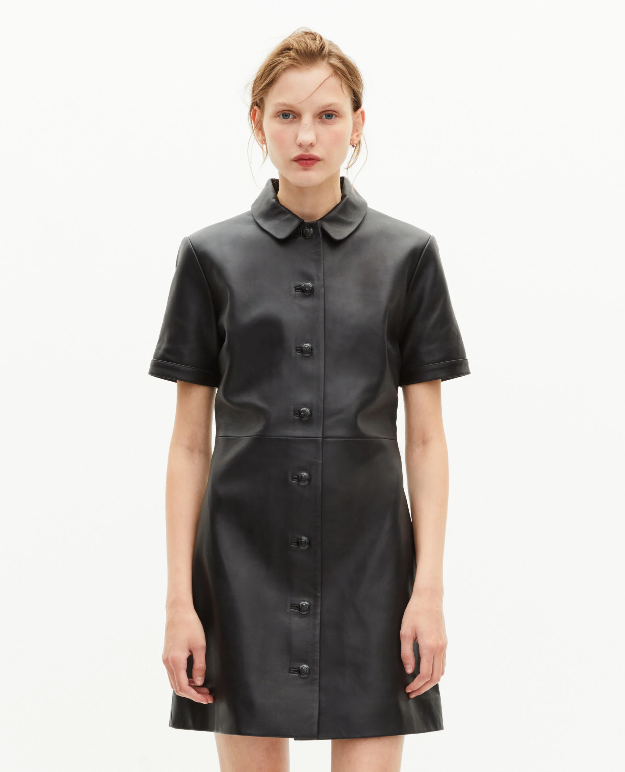 Robe courte en cuir noire
