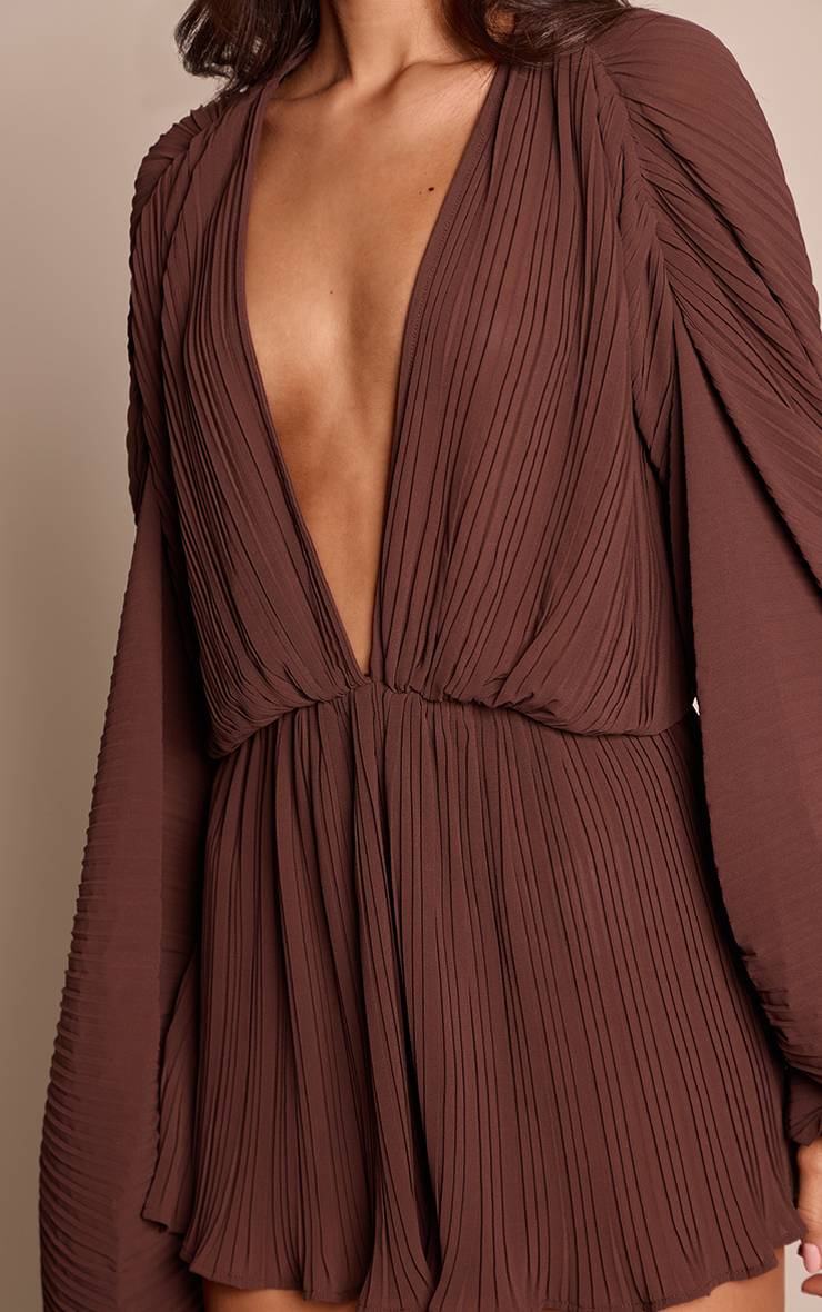 Chocolat Combi-short En Mousseline Plissée À Manches Chauve-souris