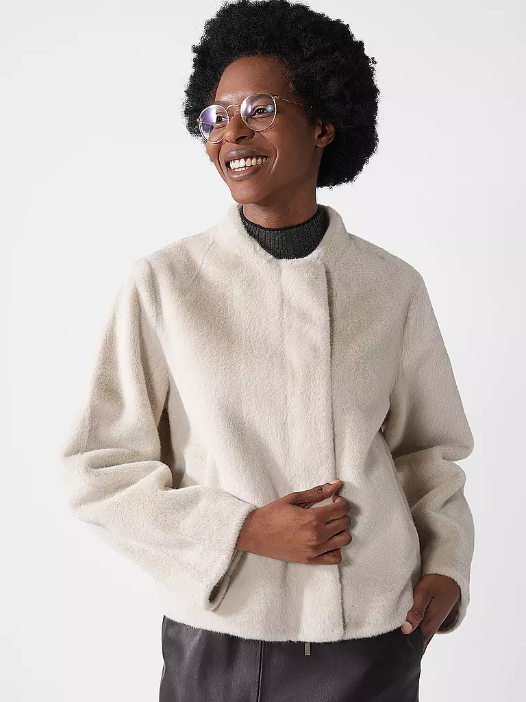 PRIDE TO BE Jacke in Felloptik DANJA creme
