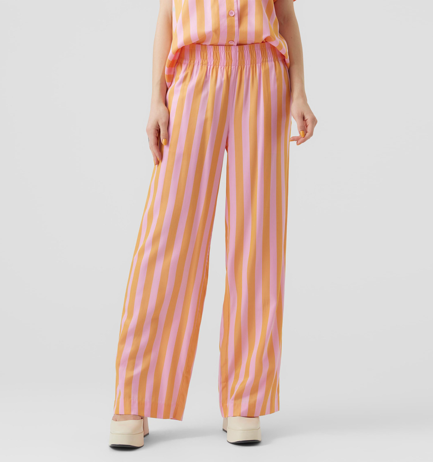 Wijde broek roze L30