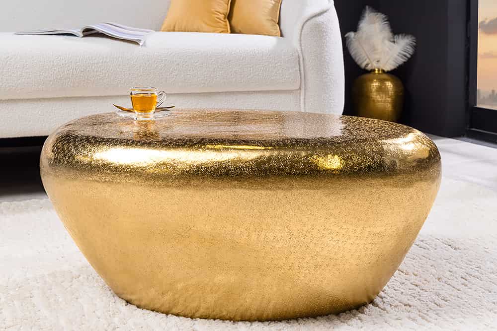 Handgefertigter Couchtisch STONE 75cm gold Metall Hammerschlag Design