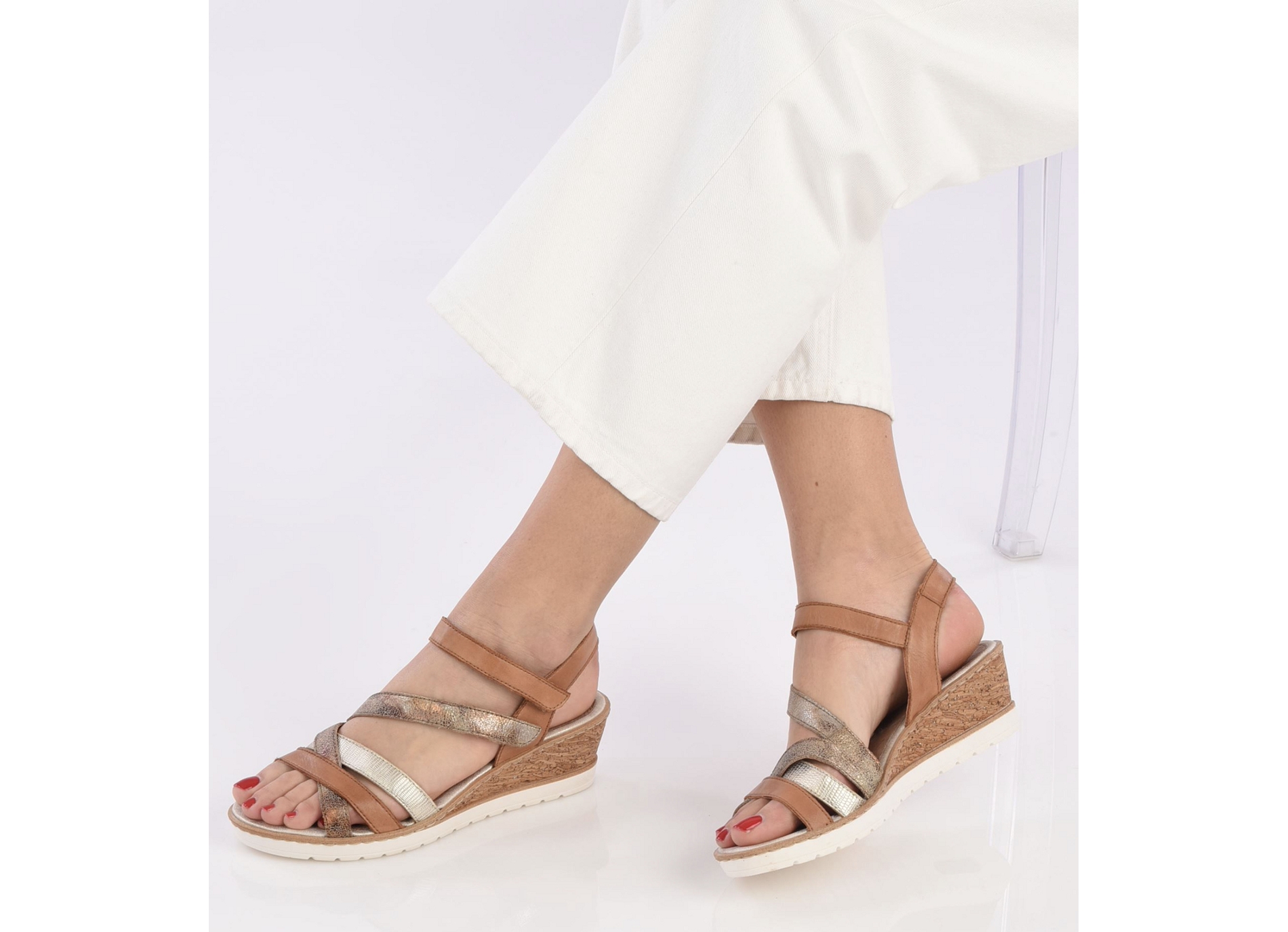 R6251 camel or