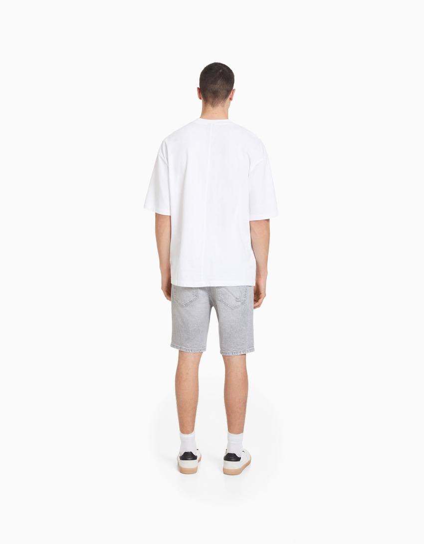 Bermuda jeans rasgada