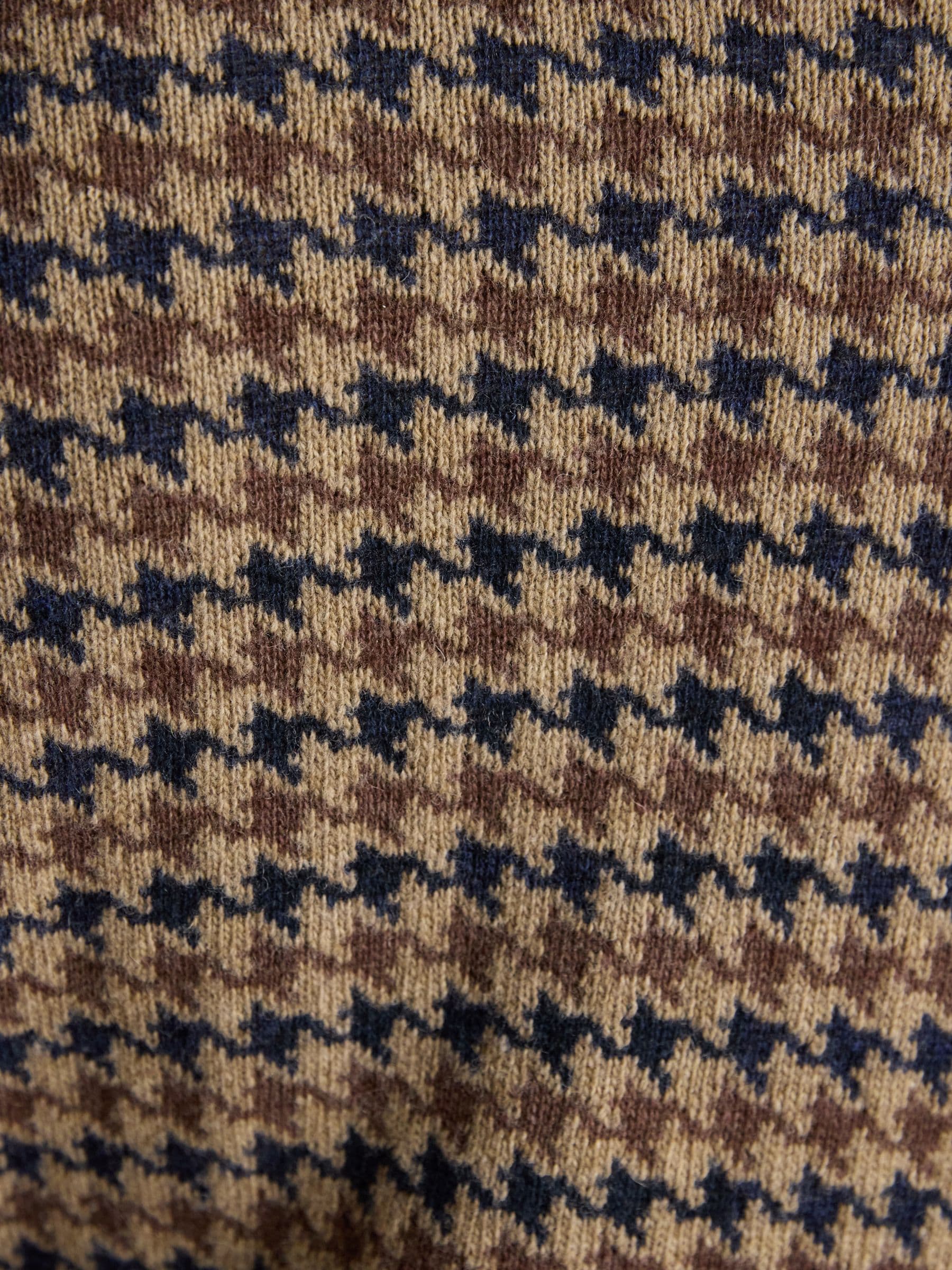 Ferguson Wool-Rich Houndstooth Jumper
