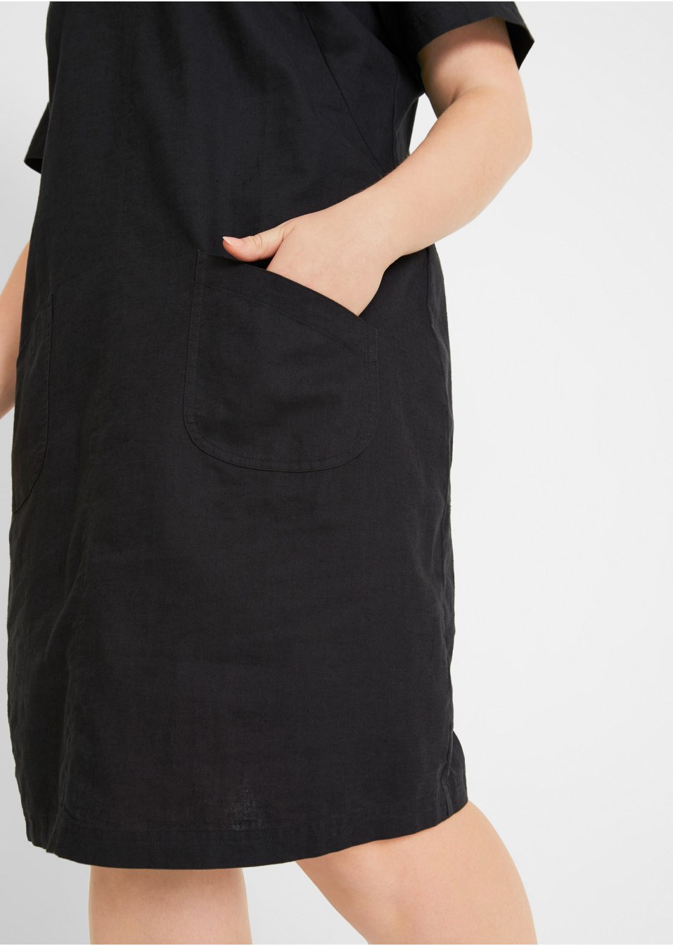 Robe en lin majoritaire à col V, mi-manches, longueur genou