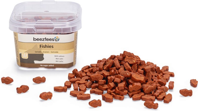 Beeztees kattensnack visjes granen met zalm 140 g