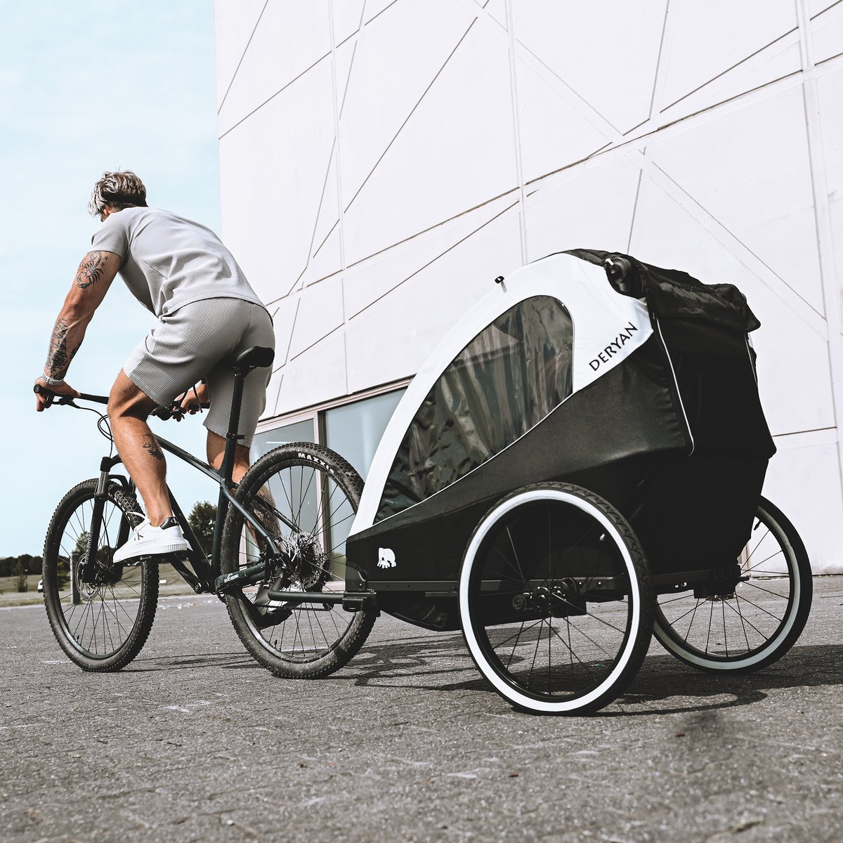 Deryan Luxe 3-in-1 fietskar - Black/Cream