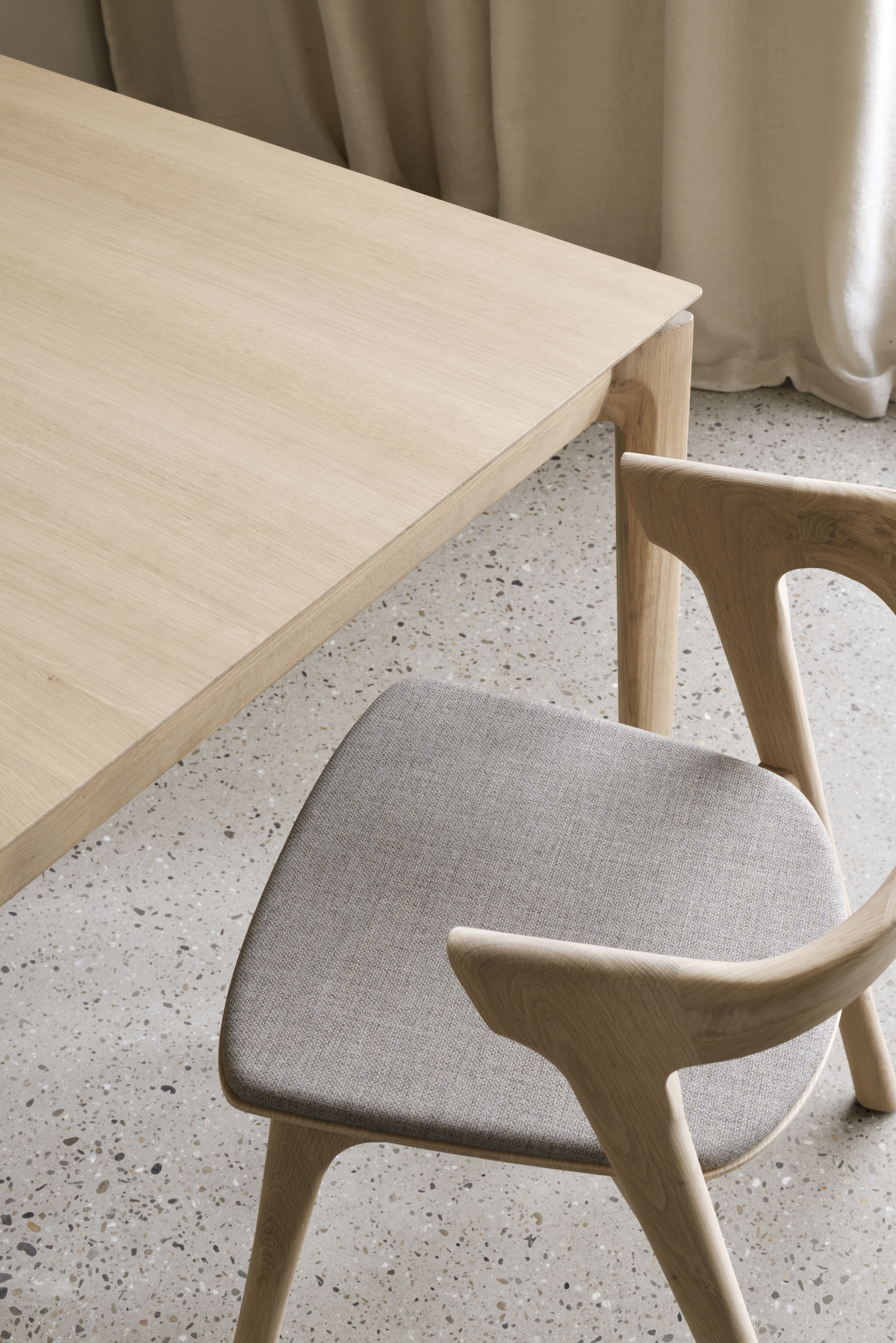 Uitschuifbare eettafel Bok gelakt eiken 120/180 cm