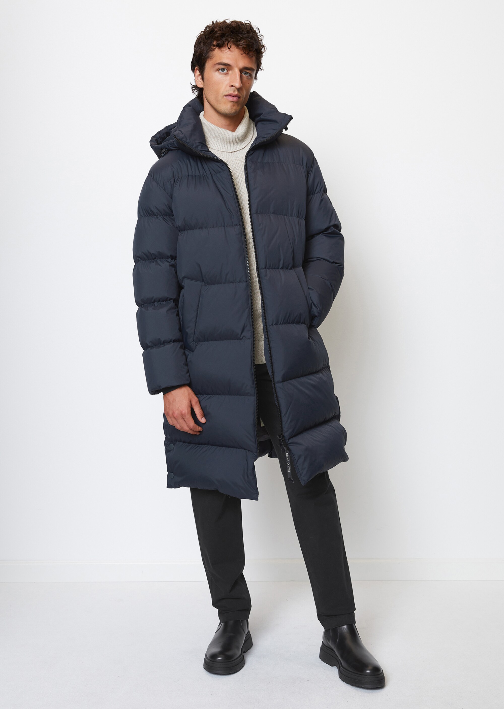 Puffer-Daunenmantel regular mit abnehmbarer Kapuze