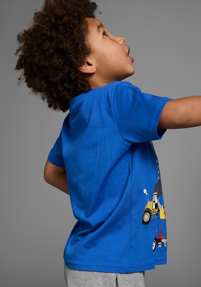 KIDSWORLD T-Shirt »mit coolen BAUMASCHINEN Print«, Kurzarm,  Basic-Passform,  bedruckt,  Rundhalsausschnitt