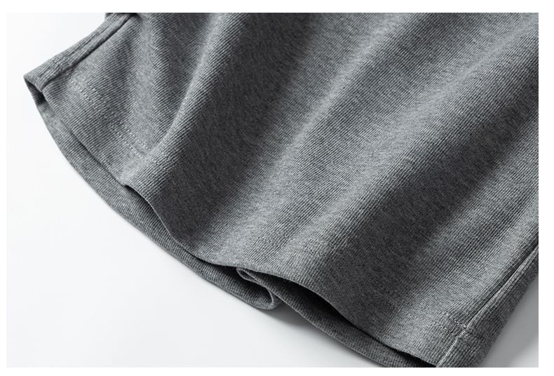 Shineon Studio - Effen geplooide shorts met trekkoord in de taille