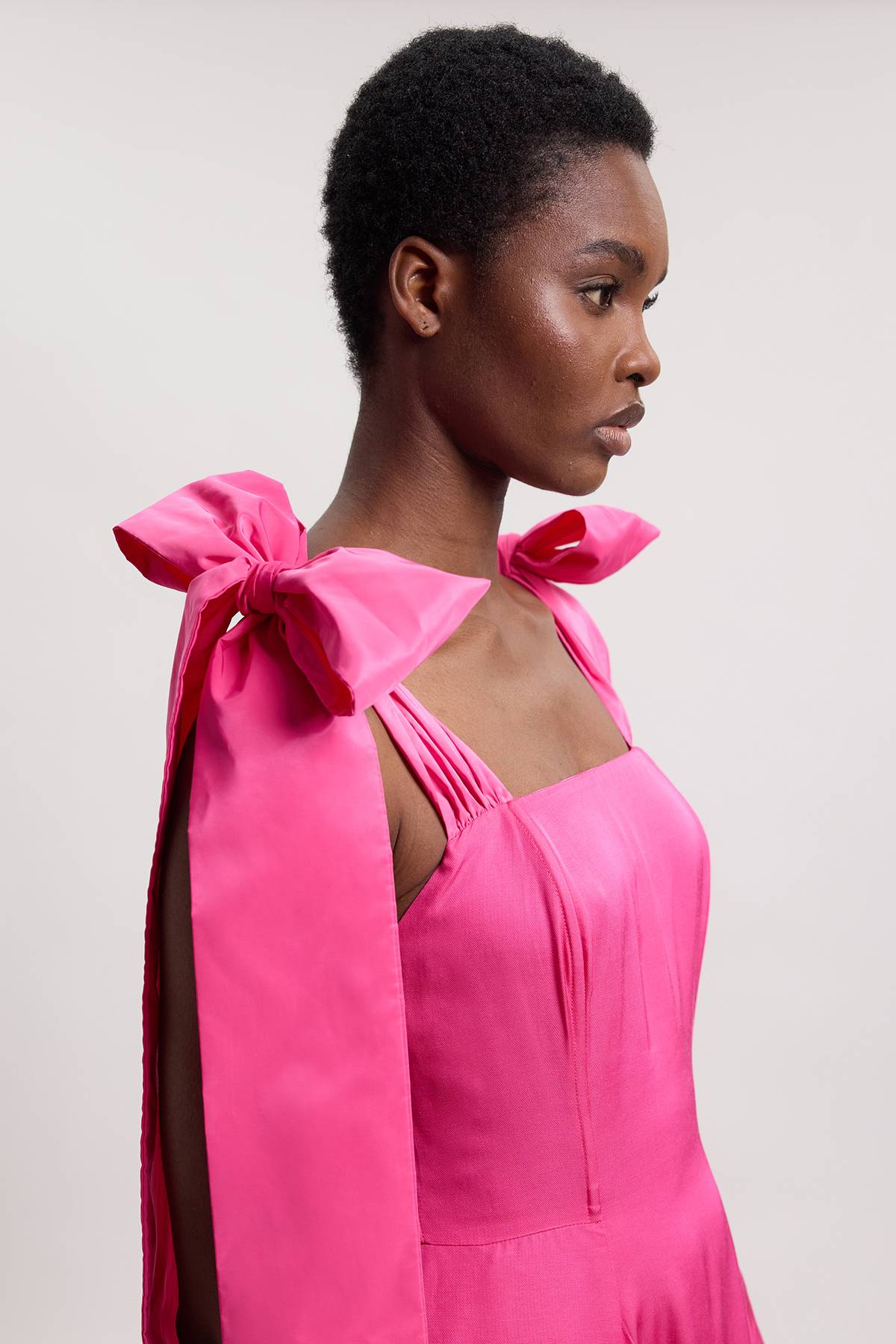 KarenMillen Robe De Soirée Tissée Petite À Bretelles Nouées En Viscose Lin