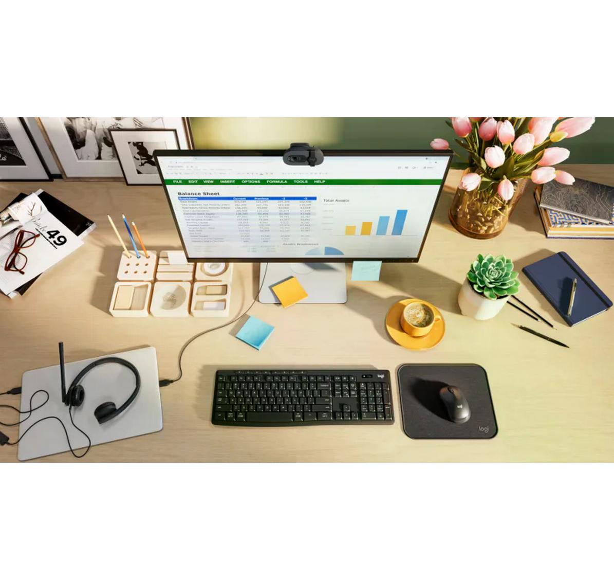 Webcam Brio 105 Full HD 1080p 30 fpsEine Full HD-Business-Webcam mit 1080p, automatischem Lichtausgleich und integrierter Abdeckblende
