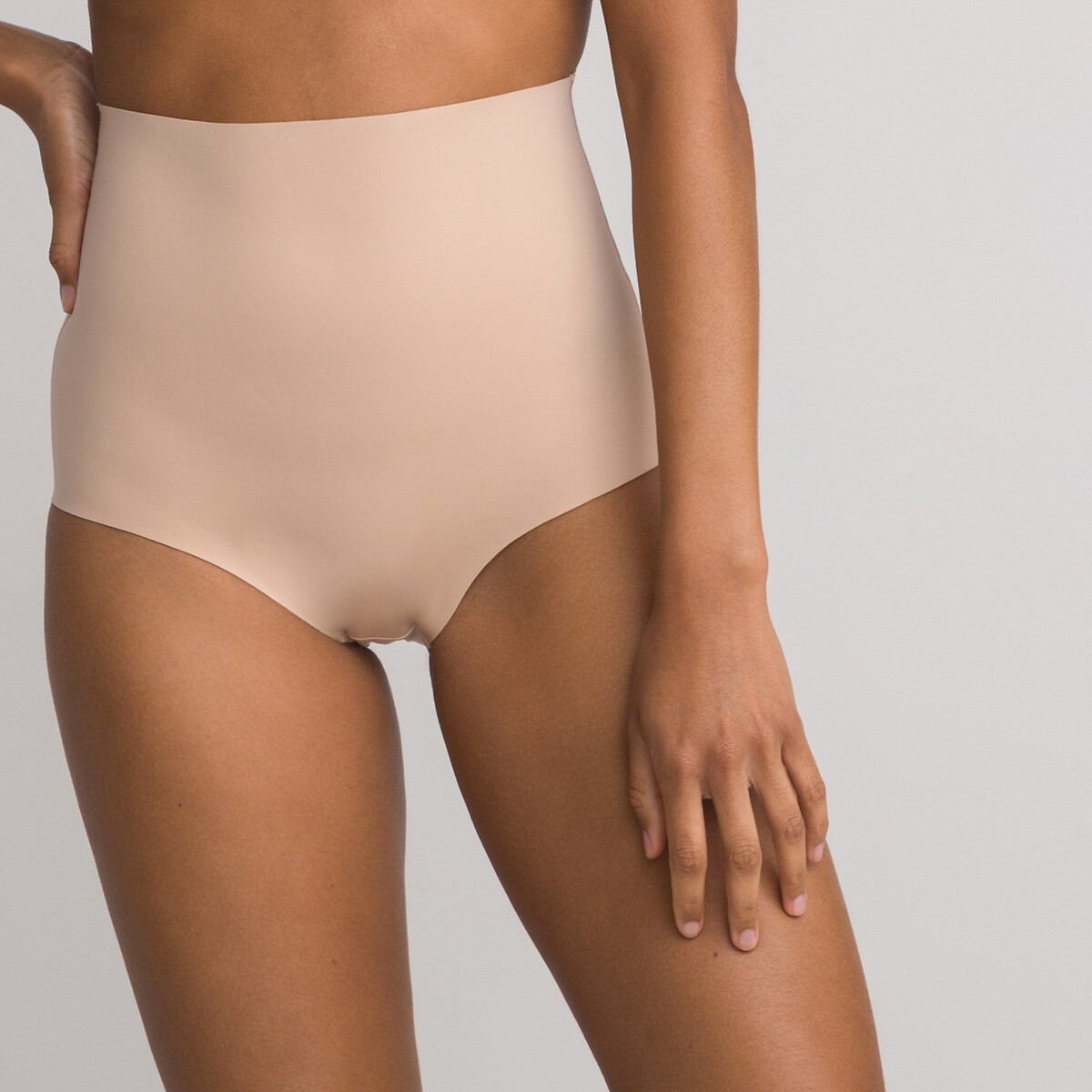 COLEÇÕES LA REDOUTE<br>Escultura labial reforçada com alta sustentação
