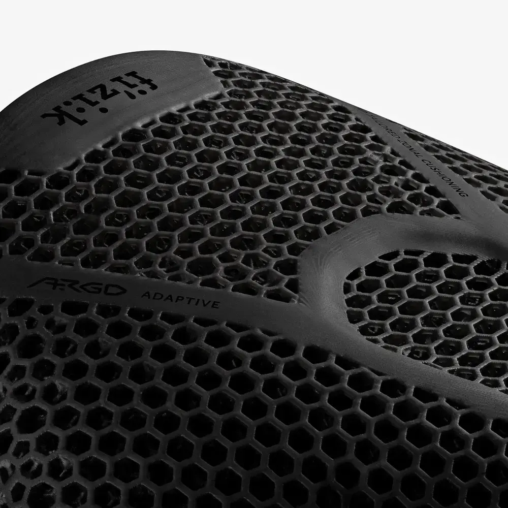 Fizik Vento Argo R1 Adaptive Zadel Zwart