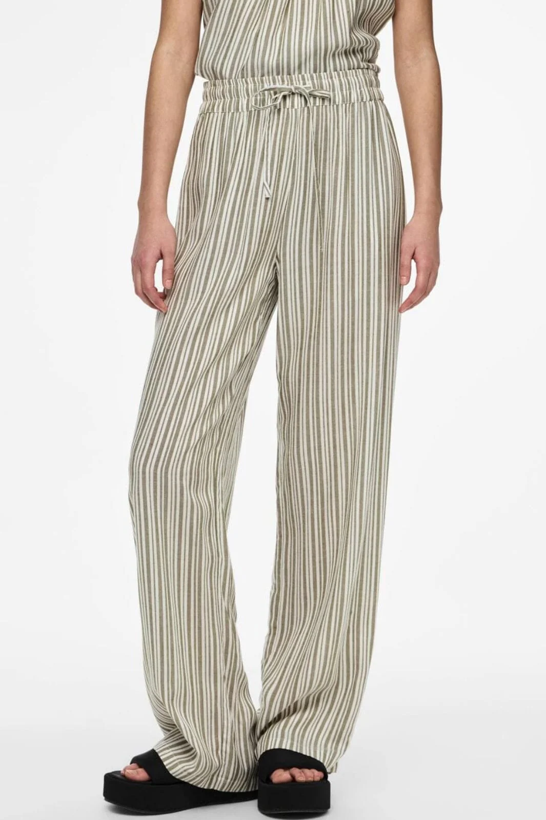 Pieces Pcalvina Pants 4472396 laurel oak cloud dancer