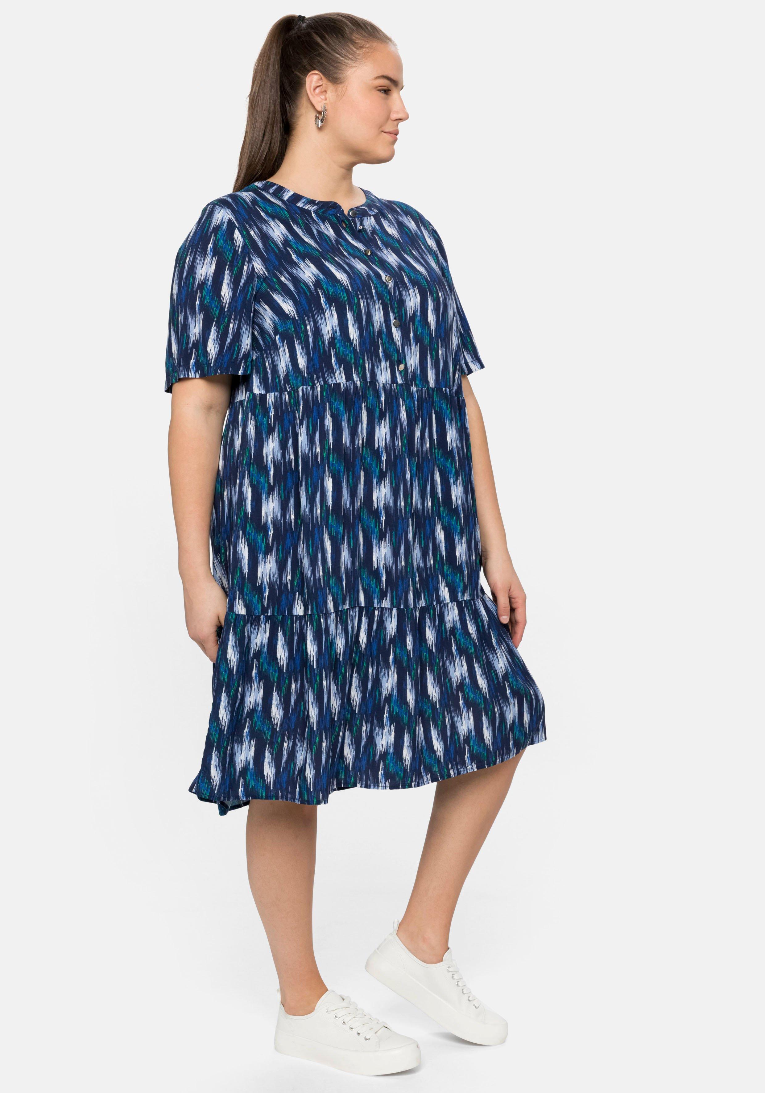 Kleid mit Alloverprint, in Stufen-Optik