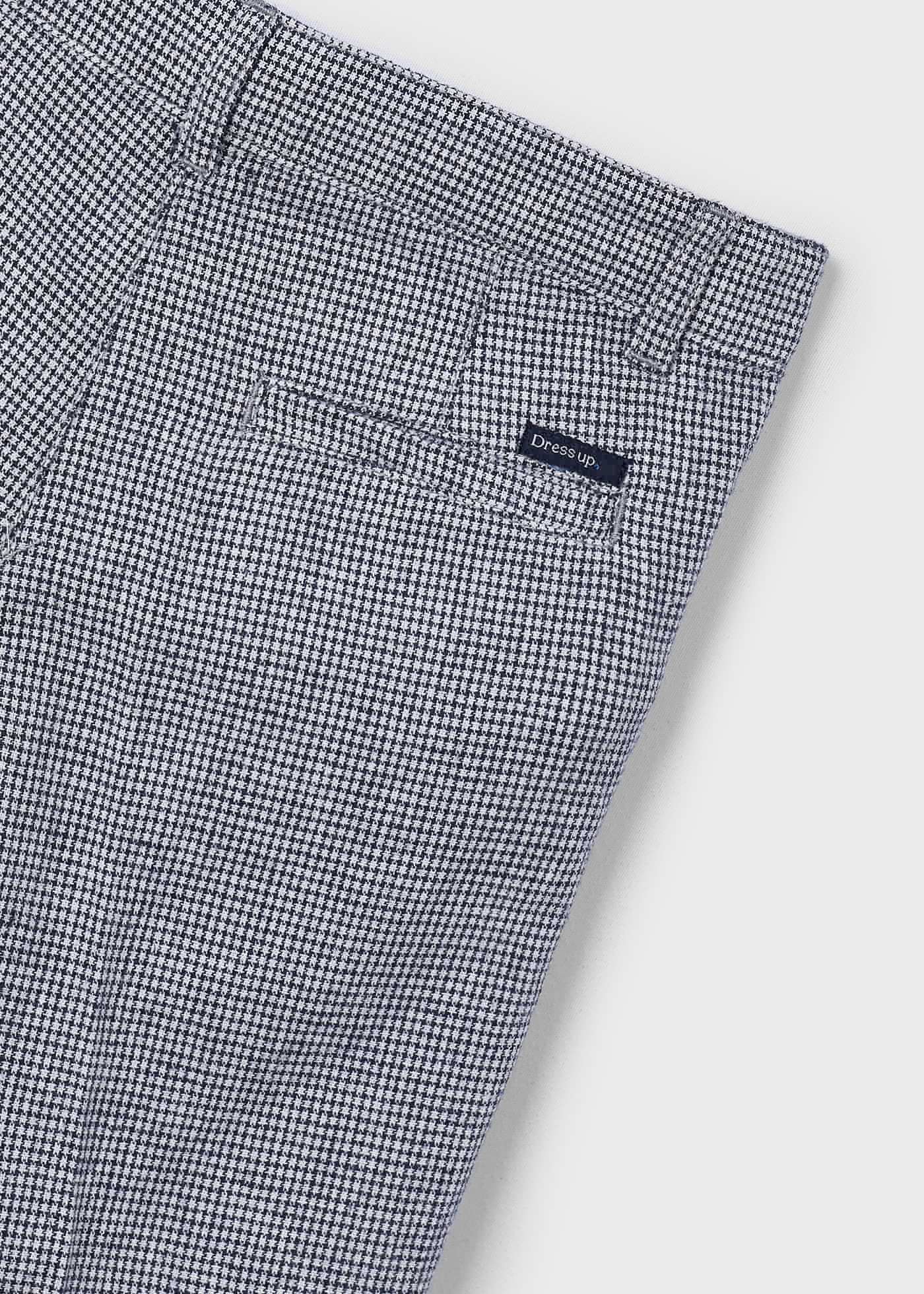 Conjunto de duas peças para meninos: camisa polo e bermuda, cor ocre.