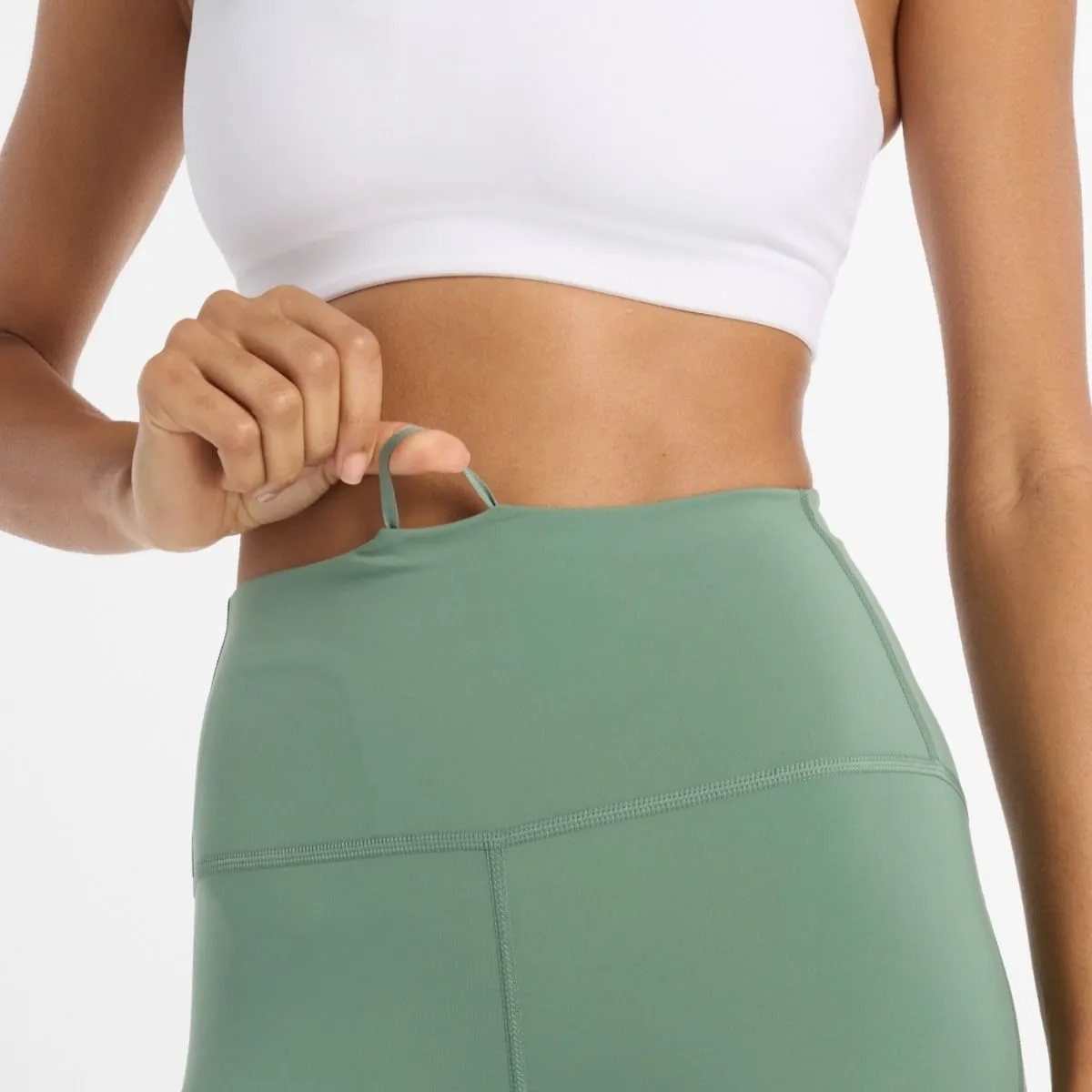 New Balance Women's Sleek Pocket High Rise Legging 27