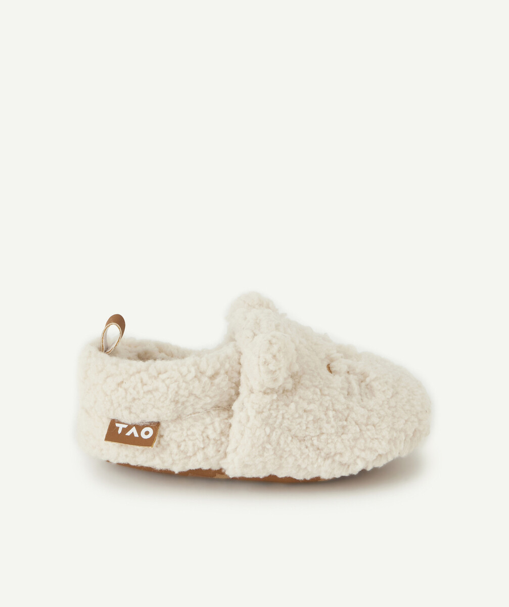 LES CHAUSSONS BEIGES EN POLAIRE