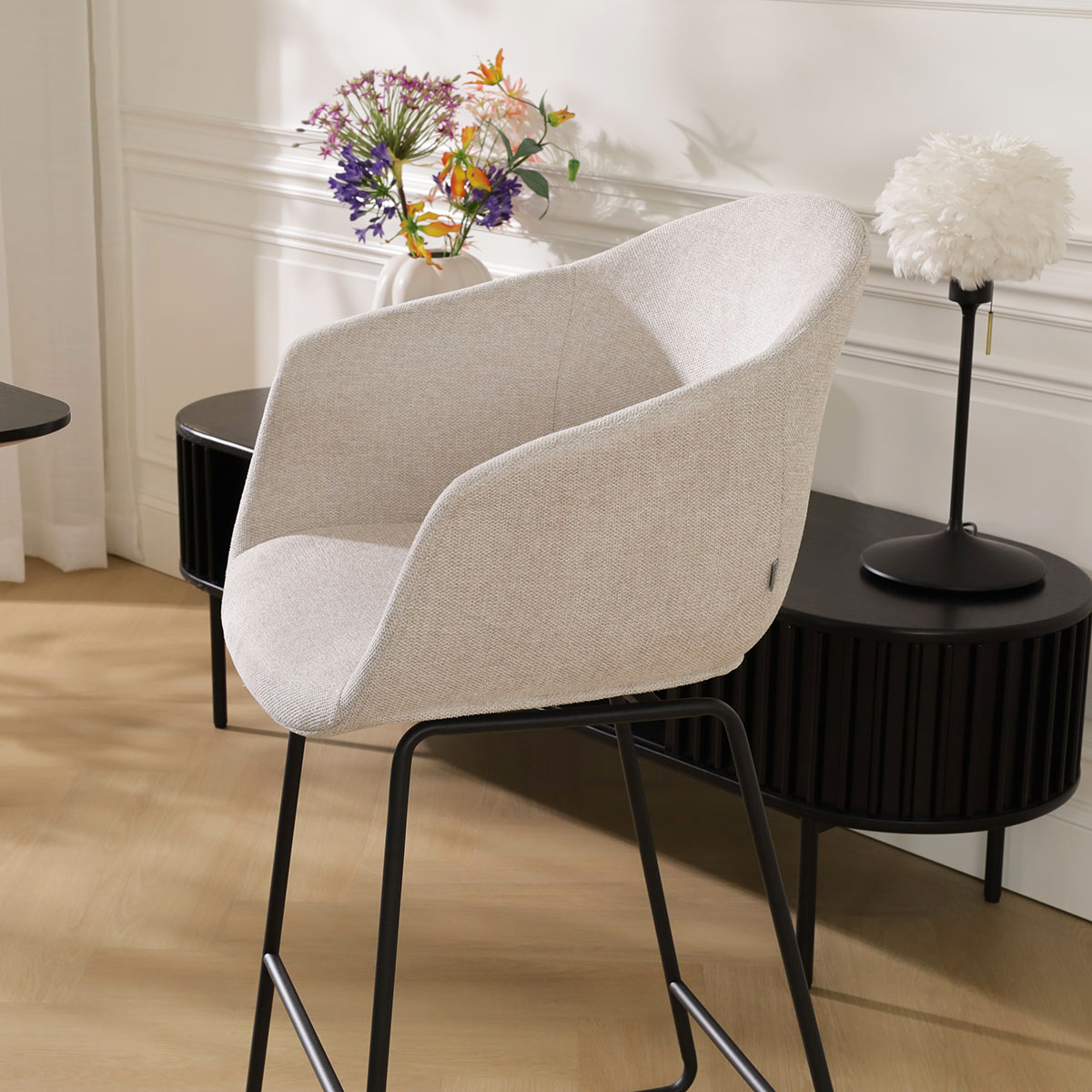 Barkruk Nino-Otis beige - zwart onderstel 65 cm - set van 2