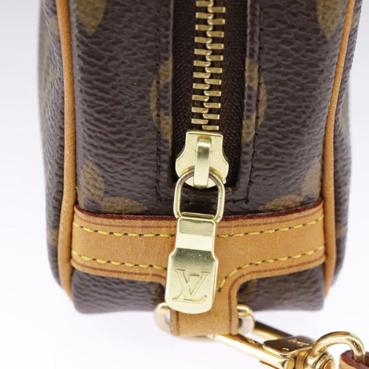 Louis Vuitton Vintage Louis Vuitton Clutch Brown