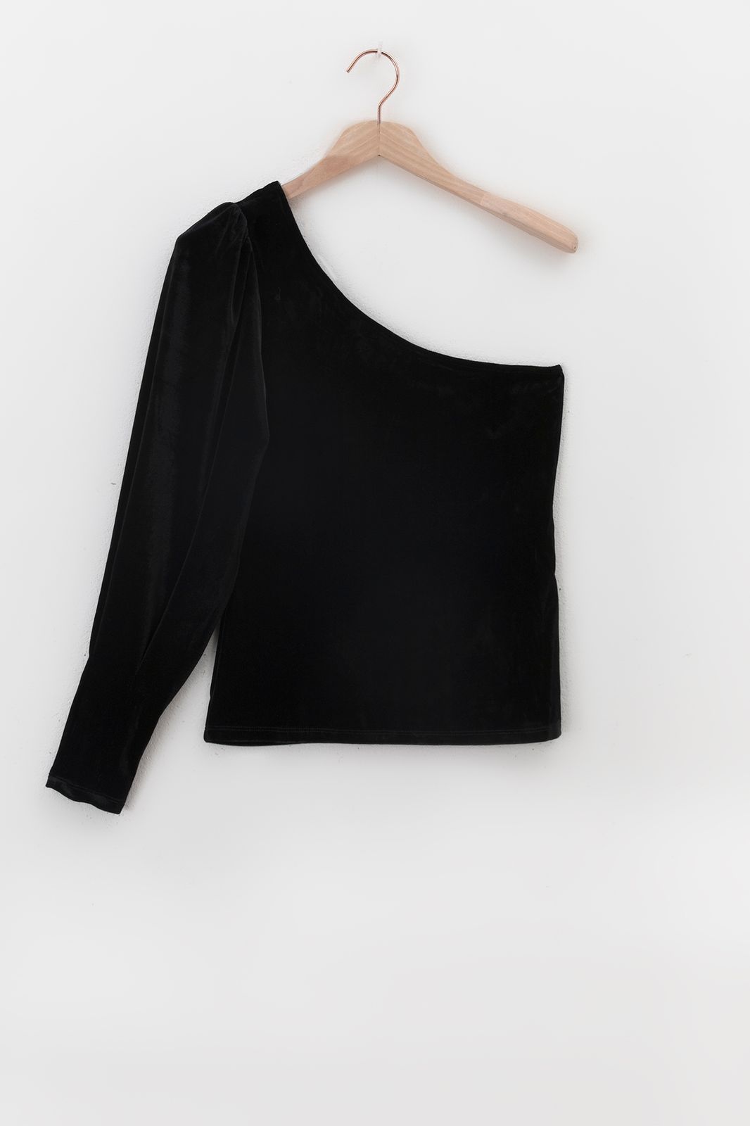 Zwarte velvet one shoulder top